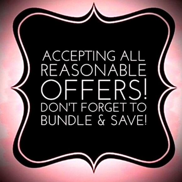 White House Black Market Soft Blush Long Wide Lace Spaghetti Strap Cami Size M - Picture 6 of 6